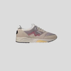 Karhu || Aria 95 - Rainy Day/ Foxglove