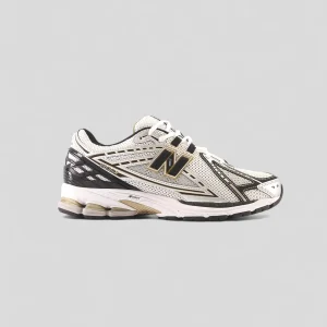 New Balance || M1906RA - Silver / Gold Metallic