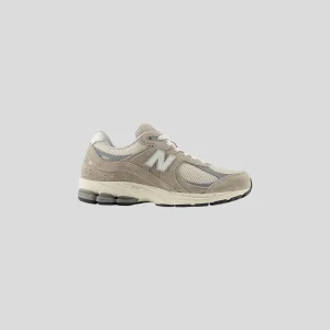 New Balance || M2002RSI - White / Natural Indigo