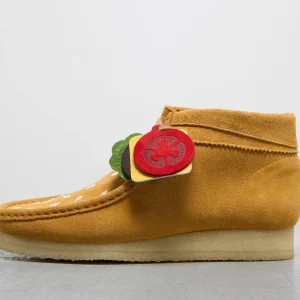 x Vandy The Pink Wallabee Boot
